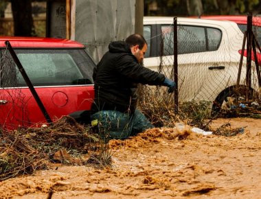 Ανοχύρωτη χώρα λόγω μνημονίων: Εθνικό πένθος κήρυξε ο Α.Τσίπρας αλλά οι 15 νεκροί δεν θα είναι οι τελευταίοι